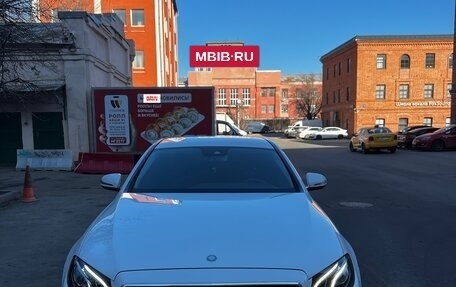 Mercedes-Benz E-Класс, 2016 год, 3 100 000 рублей, 5 фотография