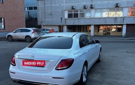 Mercedes-Benz E-Класс, 2016 год, 3 100 000 рублей, 8 фотография