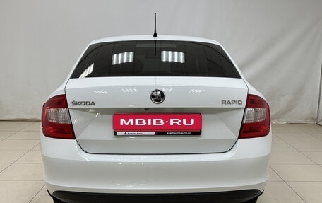 Skoda Rapid I, 2014 год, 830 000 рублей, 5 фотография