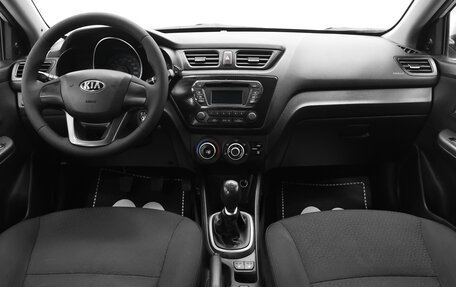 KIA Rio III рестайлинг, 2013 год, 890 000 рублей, 5 фотография