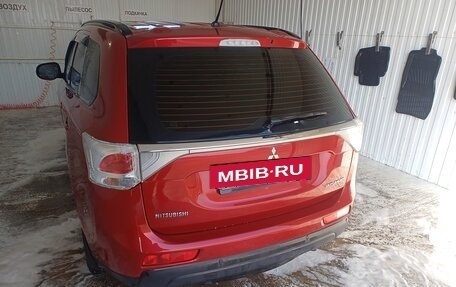 Mitsubishi Outlander III рестайлинг 3, 2013 год, 1 600 000 рублей, 6 фотография