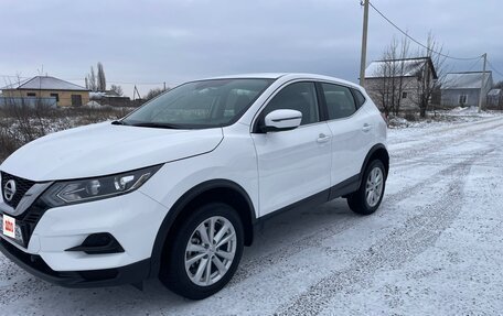 Nissan Qashqai, 2021 год, 2 570 000 рублей, 2 фотография