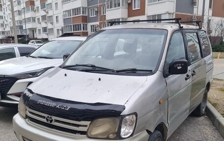 Toyota Town Ace III, 2000 год, 500 000 рублей, 2 фотография