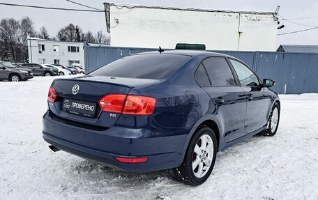 Volkswagen Jetta VI, 2012 год, 900 000 рублей, 6 фотография