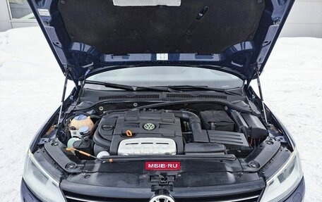 Volkswagen Jetta VI, 2012 год, 900 000 рублей, 10 фотография