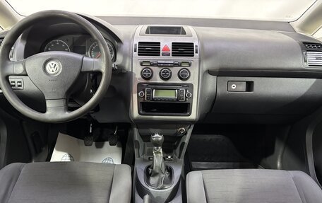 Volkswagen Touran III, 2009 год, 650 000 рублей, 10 фотография