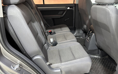 Volkswagen Touran III, 2009 год, 650 000 рублей, 15 фотография
