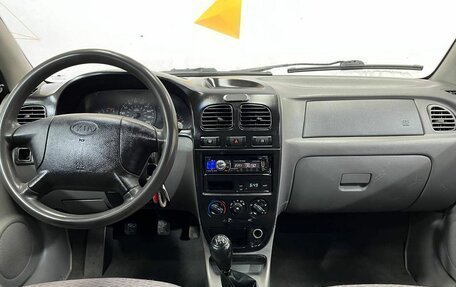 KIA Rio II, 2000 год, 170 000 рублей, 9 фотография