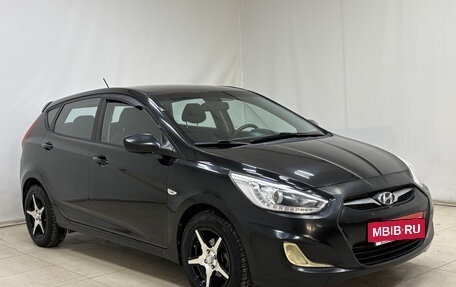 Hyundai Solaris II рестайлинг, 2013 год, 840 000 рублей, 3 фотография