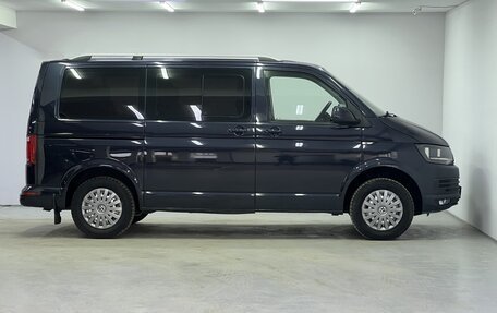 Volkswagen Caravelle T6 рестайлинг, 2015 год, 2 350 000 рублей, 21 фотография