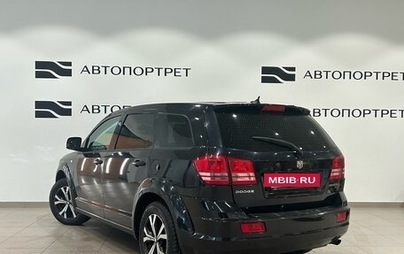 Dodge Journey I, 2010 год, 899 000 рублей, 3 фотография