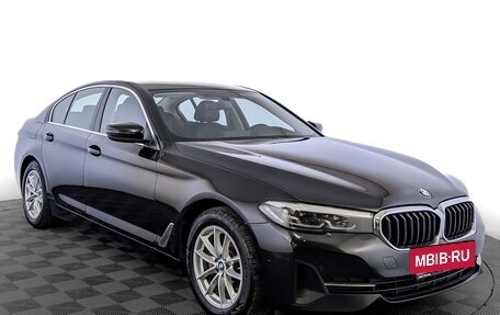 BMW 5 серия, 2020 год, 3 950 000 рублей, 3 фотография