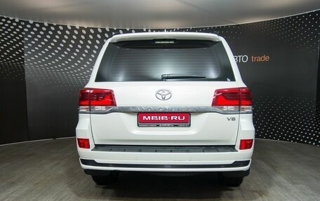 Toyota Land Cruiser 200, 2020 год, 11 650 000 рублей, 8 фотография