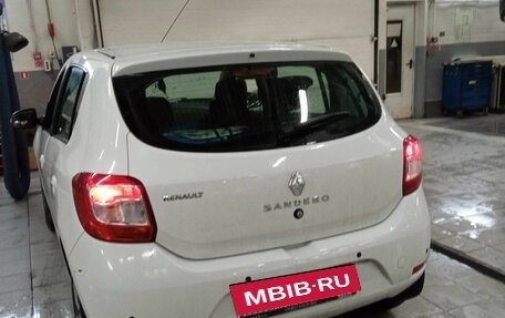 Renault Sandero II рестайлинг, 2014 год, 918 000 рублей, 4 фотография