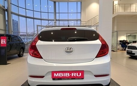 Hyundai Solaris II рестайлинг, 2016 год, 925 000 рублей, 6 фотография