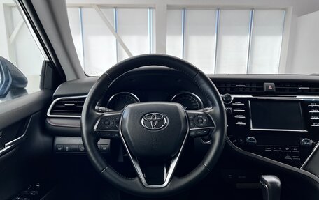 Toyota Camry, 2021 год, 3 600 000 рублей, 19 фотография