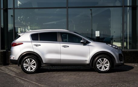 KIA Sportage IV рестайлинг, 2017 год, 2 199 000 рублей, 6 фотография