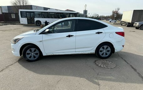 Hyundai Solaris II рестайлинг, 2015 год, 550 000 рублей, 2 фотография