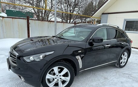 Infiniti QX70, 2015 год, 3 050 000 рублей, 6 фотография