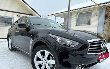 Infiniti QX70, 2015 год, 3 050 000 рублей, 2 фотография