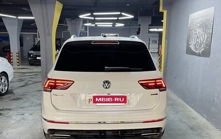 Volkswagen Tiguan II, 2019 год, 3 620 000 рублей, 7 фотография