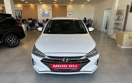 Hyundai Elantra VI рестайлинг, 2019 год, 1 869 000 рублей, 2 фотография