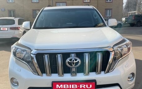 Toyota Land Cruiser Prado 150 рестайлинг 2, 2013 год, 3 830 000 рублей, 8 фотография