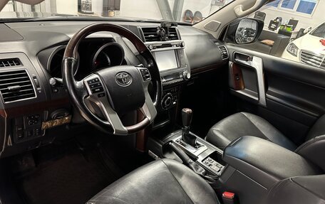 Toyota Land Cruiser Prado 150 рестайлинг 2, 2014 год, 3 699 000 рублей, 19 фотография