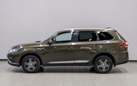 Mitsubishi Outlander III рестайлинг 3, 2019 год, 2 445 000 рублей, 8 фотография