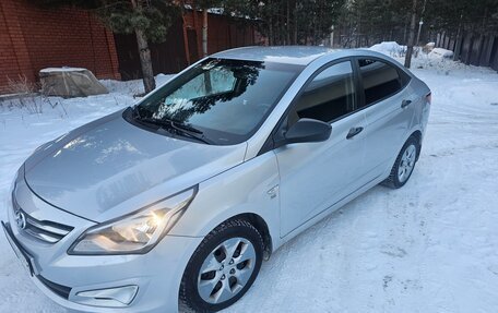 Hyundai Solaris II рестайлинг, 2015 год, 1 350 000 рублей, 11 фотография