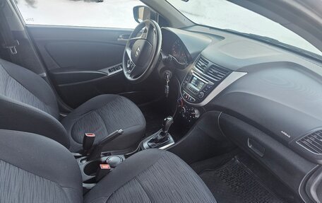 Hyundai Solaris II рестайлинг, 2015 год, 1 350 000 рублей, 16 фотография