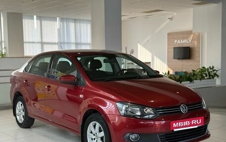 Volkswagen Polo VI (EU Market), 2012 год, 825 000 рублей, 3 фотография