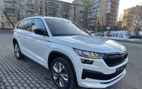 Skoda Kodiaq I, 2024 год, 4 990 000 рублей, 2 фотография