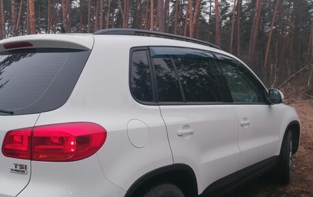 Volkswagen Tiguan I, 2015 год, 1 300 000 рублей, 4 фотография