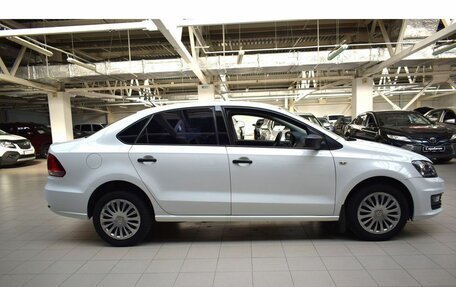 Volkswagen Polo VI (EU Market), 2016 год, 1 100 000 рублей, 9 фотография