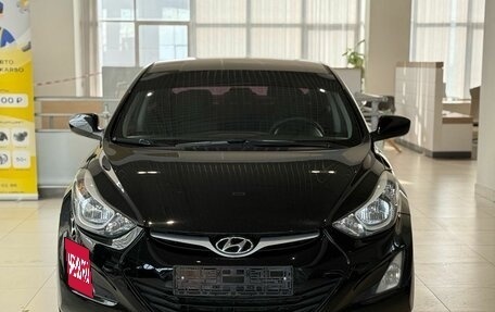 Hyundai Elantra V, 2015 год, 975 000 рублей, 2 фотография