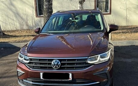 Volkswagen Tiguan II, 2021 год, 4 200 000 рублей, 11 фотография