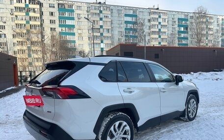 Toyota RAV4, 2021 год, 3 700 000 рублей, 8 фотография