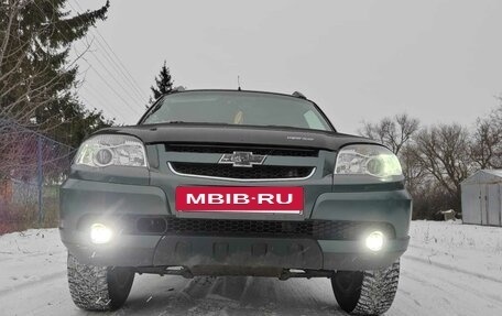 Chevrolet Niva I рестайлинг, 2011 год, 590 000 рублей, 11 фотография