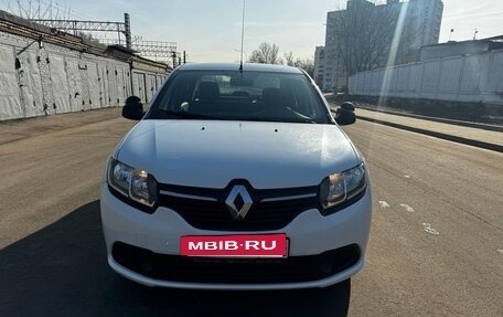 Renault Logan II, 2015 год, 850 000 рублей, 2 фотография