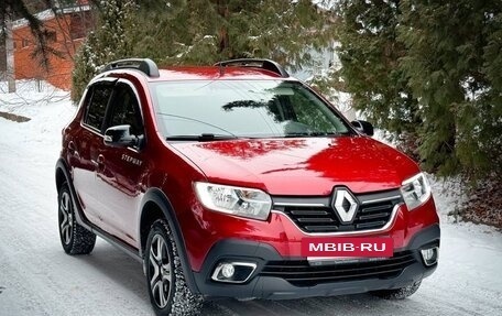 Renault Sandero II рестайлинг, 2019 год, 1 365 000 рублей, 3 фотография