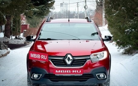 Renault Sandero II рестайлинг, 2019 год, 1 365 000 рублей, 2 фотография