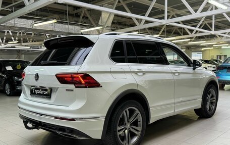 Volkswagen Tiguan II, 2018 год, 2 799 000 рублей, 8 фотография