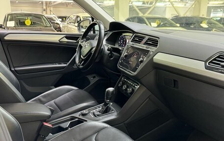 Volkswagen Tiguan II, 2018 год, 2 799 000 рублей, 22 фотография