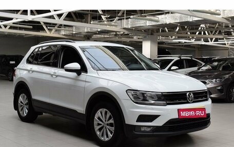 Volkswagen Tiguan II, 2018 год, 2 249 000 рублей, 1 фотография