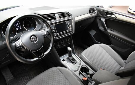 Volkswagen Tiguan II, 2018 год, 2 249 000 рублей, 10 фотография