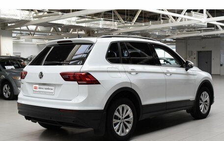 Volkswagen Tiguan II, 2018 год, 2 249 000 рублей, 8 фотография