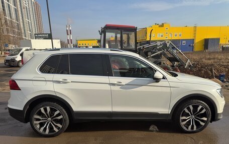 Volkswagen Tiguan II, 2017 год, 2 100 000 рублей, 8 фотография