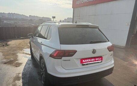 Volkswagen Tiguan II, 2017 год, 2 100 000 рублей, 5 фотография