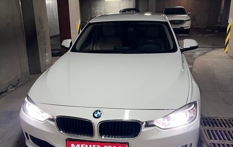 BMW 3 серия, 2014 год, 1 500 000 рублей, 3 фотография